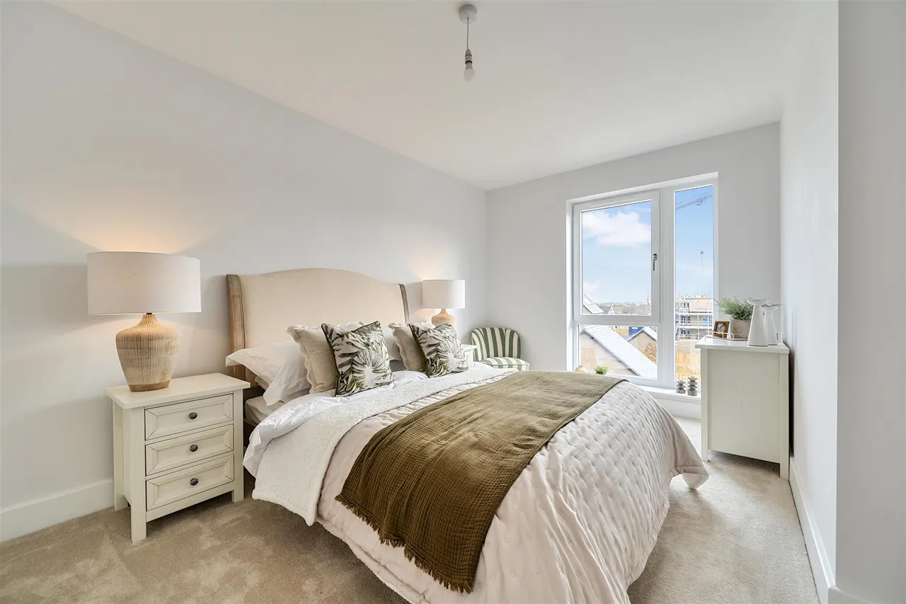 Newtown Road, Warsash, photo 13