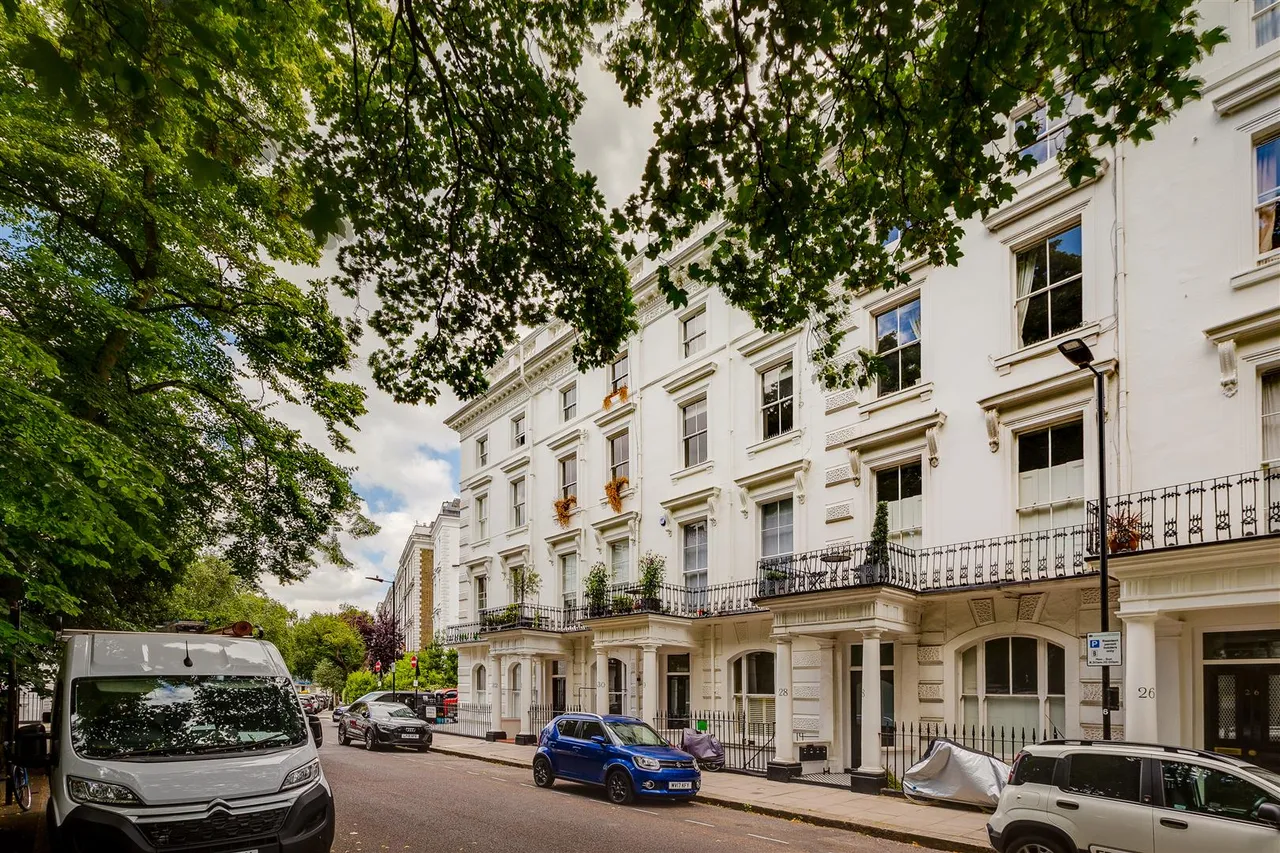 4 bed flat for sale — Westbourne Gardens, London, W2 5PU