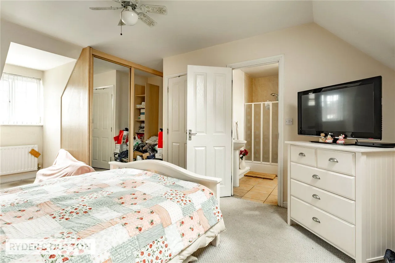 Saddlecote Close, Crumpsall, M8, photo 11