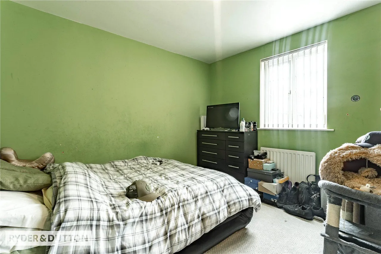 Saddlecote Close, Crumpsall, M8, photo 16