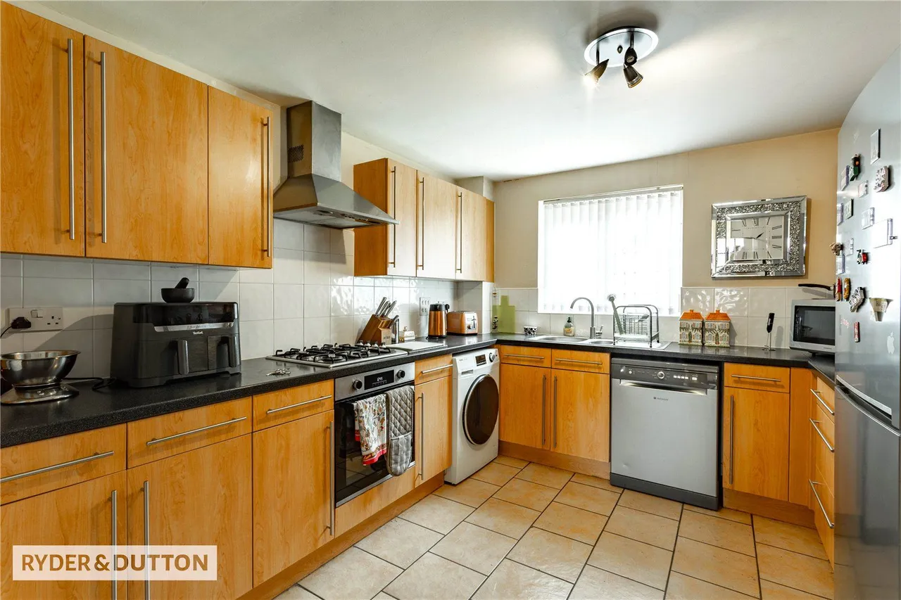Saddlecote Close, Crumpsall, M8, photo 7