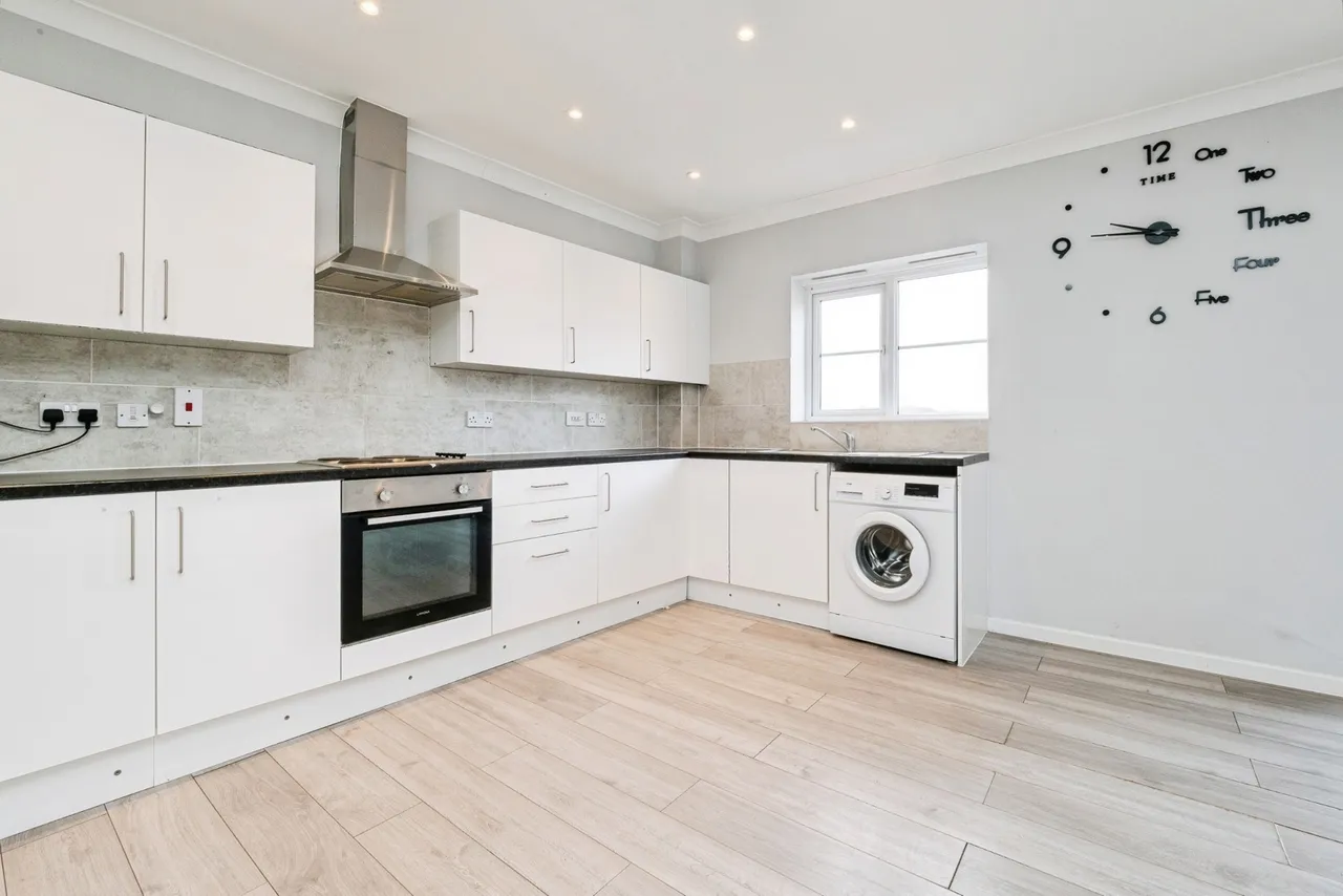 Ulverston, Purfleet-on-Thames, Essex, RM19, photo 7