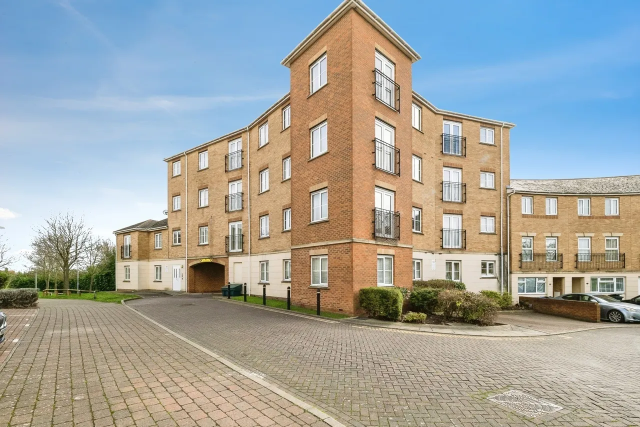 Ulverston, Purfleet-on-Thames, Essex, RM19, photo 10