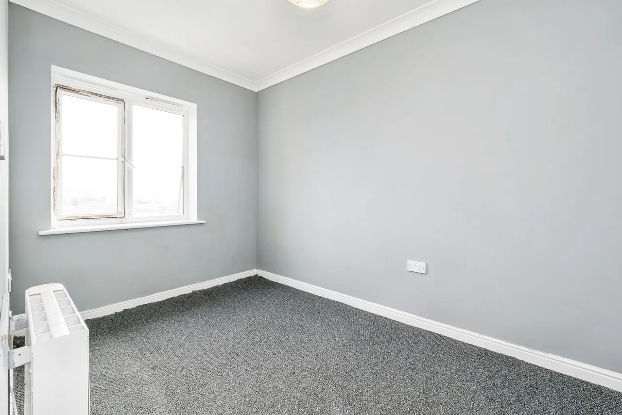 Ulverston, Purfleet-on-Thames, Essex, RM19, photo 12