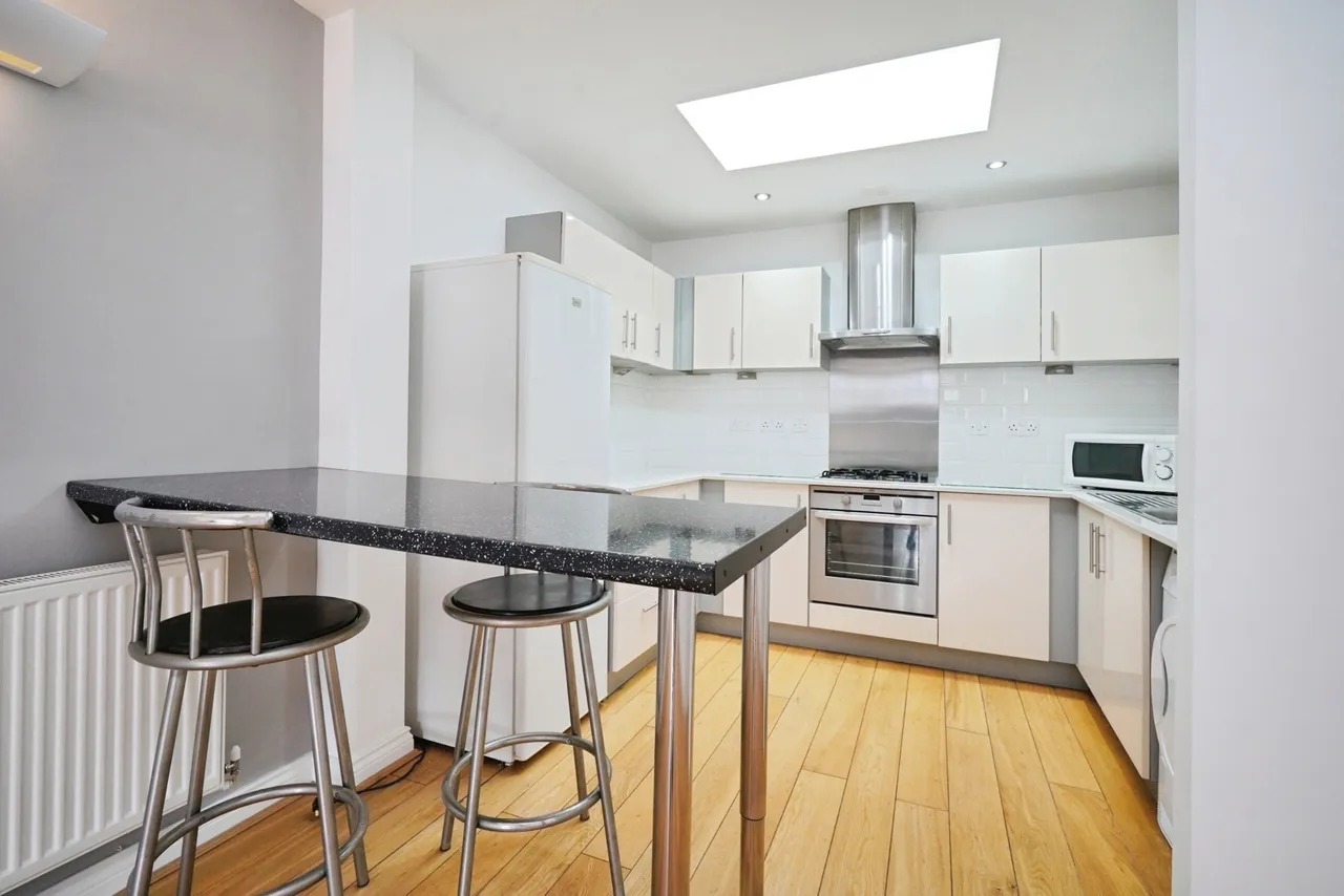 Derby Road, Ashby-de-la-Zouch, LE65, photo 6