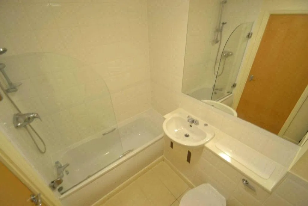 Station Approach, Epsom, KT19, photo 8