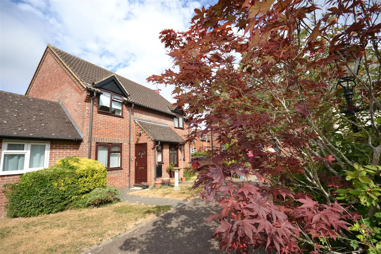 Dunleys Hill, Odiham, photo 13