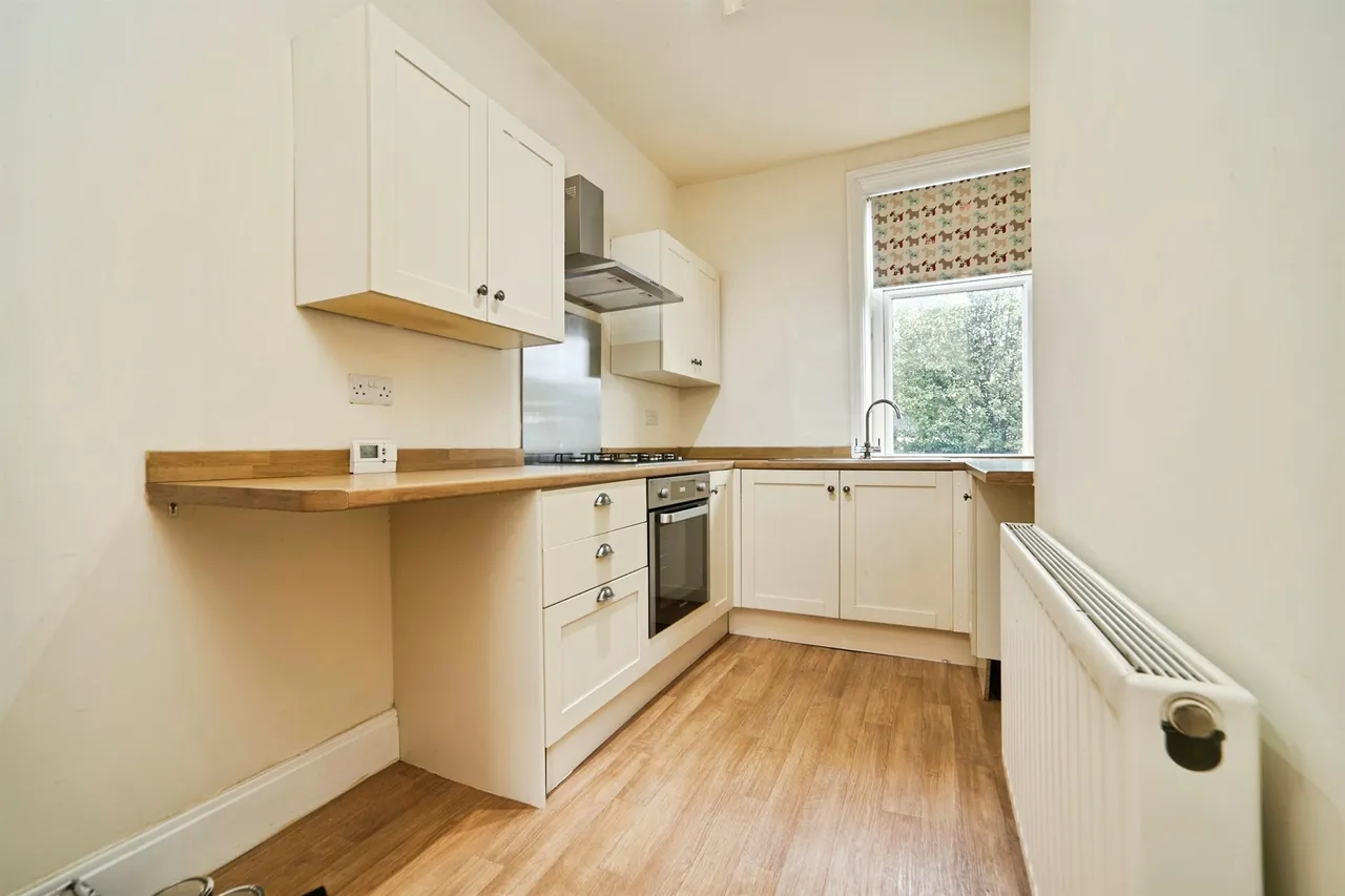 East View, Yeadon, Leeds, photo 2