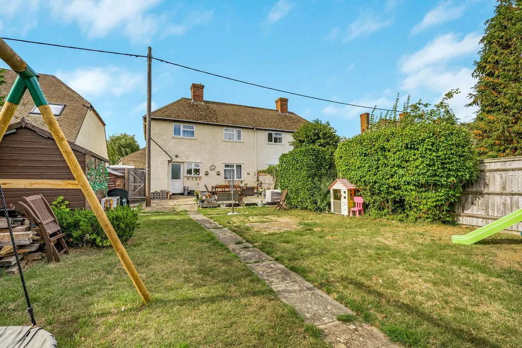 Mirfield Road, Witney, OX28, photo 4