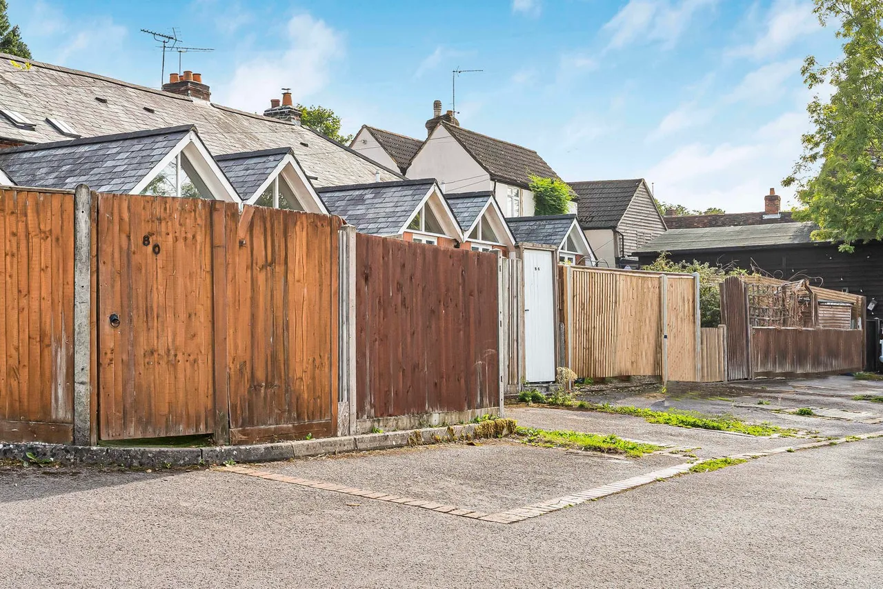 The Street, Wrecclesham, GU10, photo 18