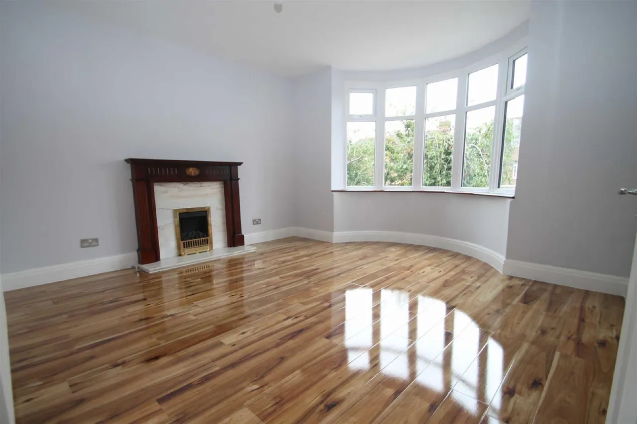 Highfield Crescent, Rowley Regis, photo 4