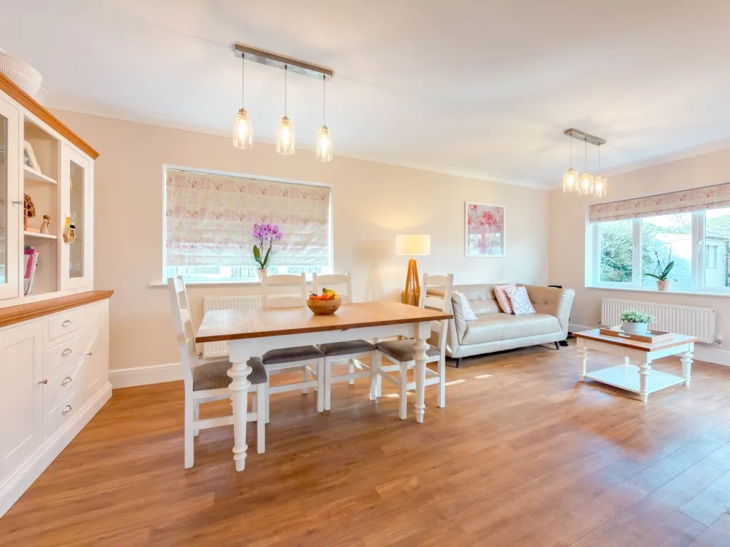 Brantingham Drive, Ingleby Barwick, photo 11
