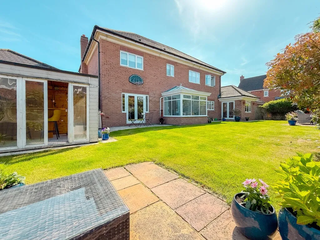 Brantingham Drive, Ingleby Barwick, photo 3