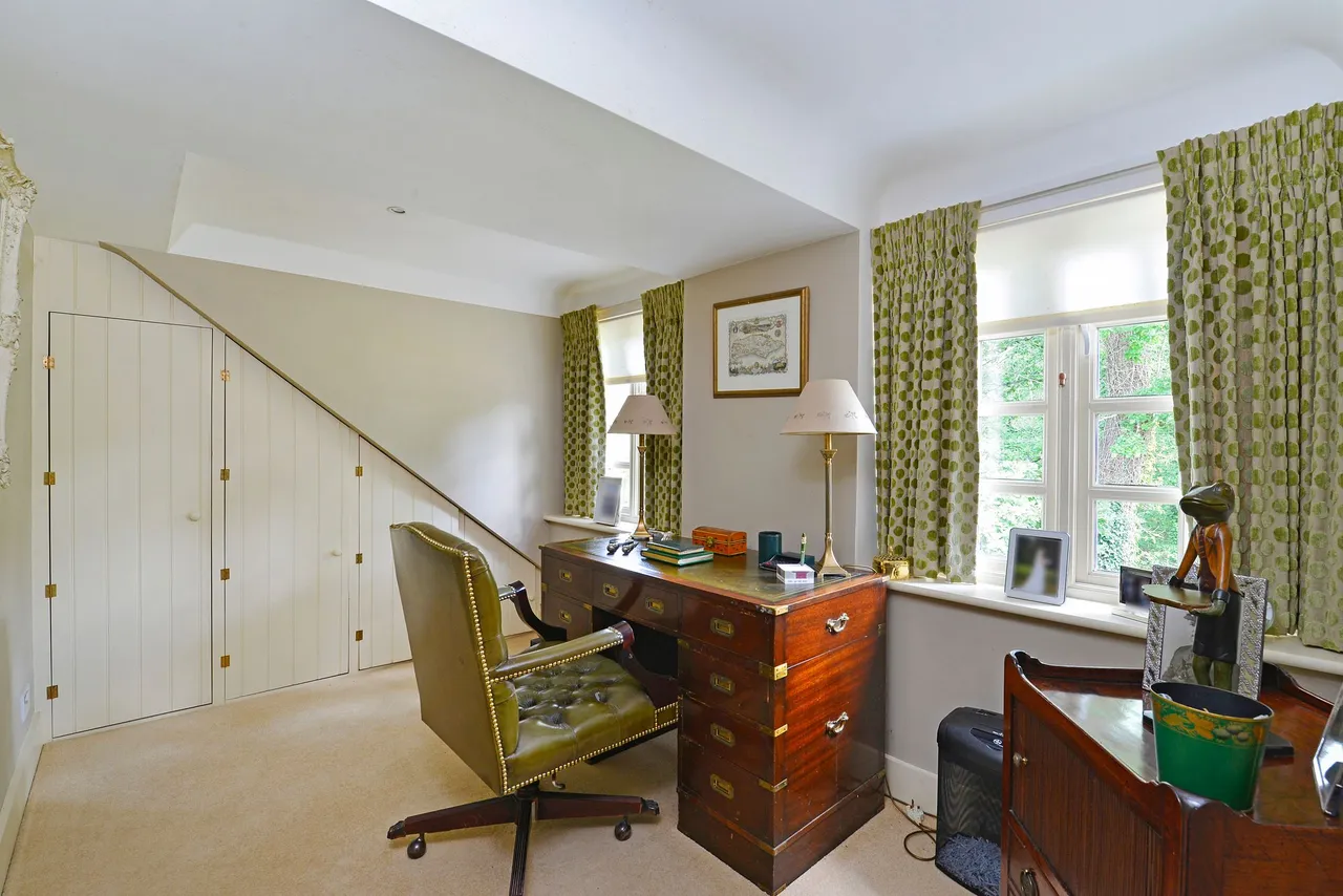 Furzen Lane, Rudgwick, RH12, photo 10