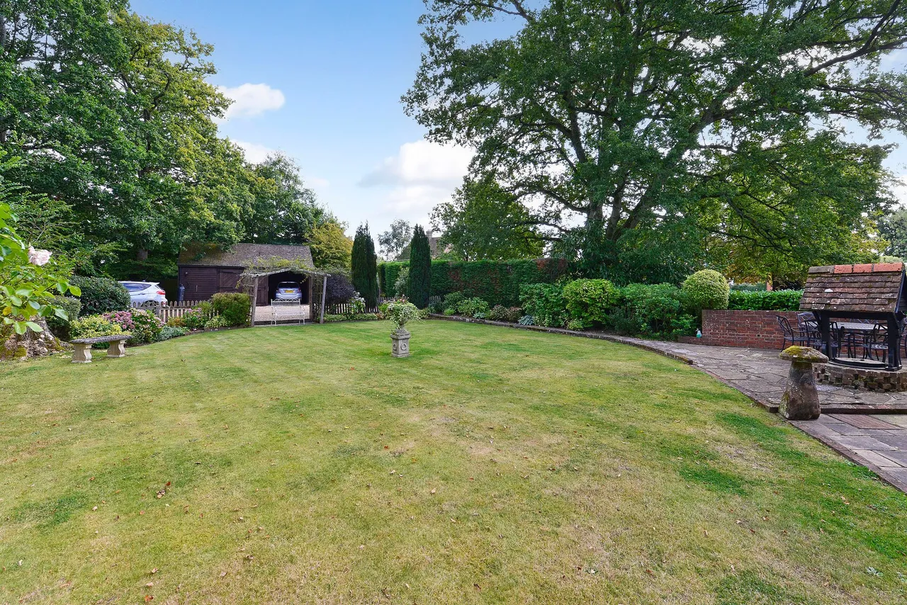 Furzen Lane, Rudgwick, RH12, photo 4