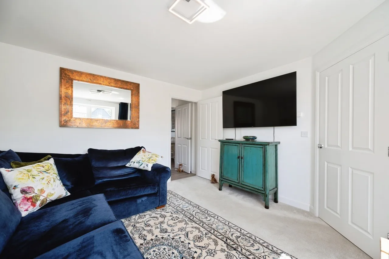 Temple Road, Hayling Island, PO11, photo 3