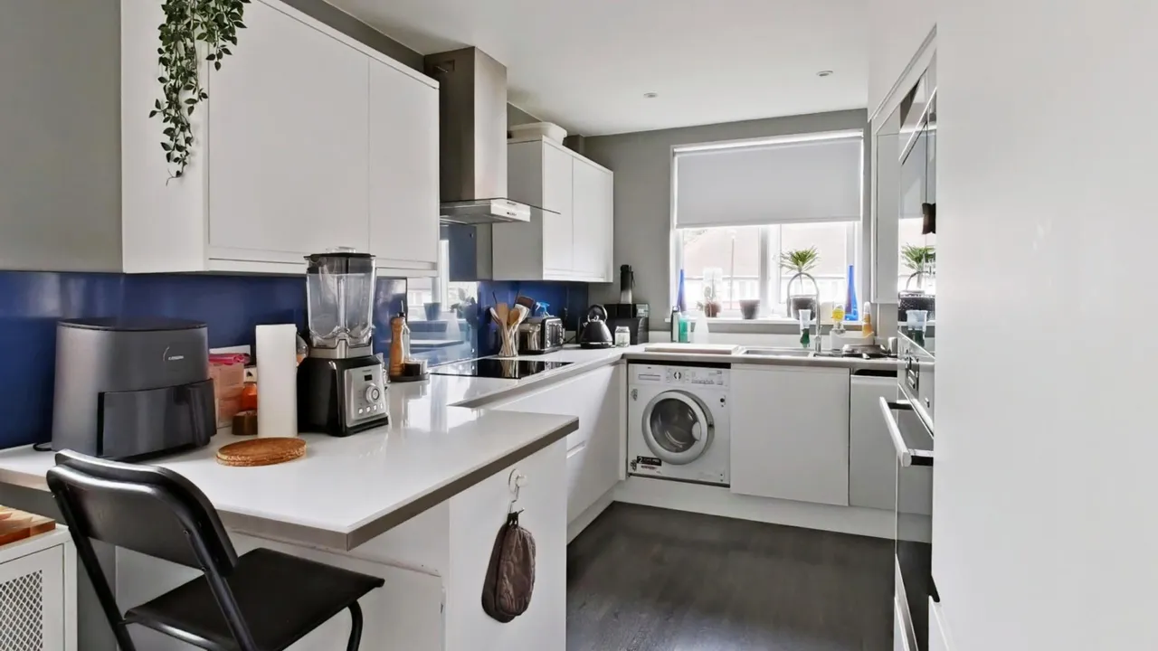 Longlands Court, Bexley, Sidcup, DA15, photo 3
