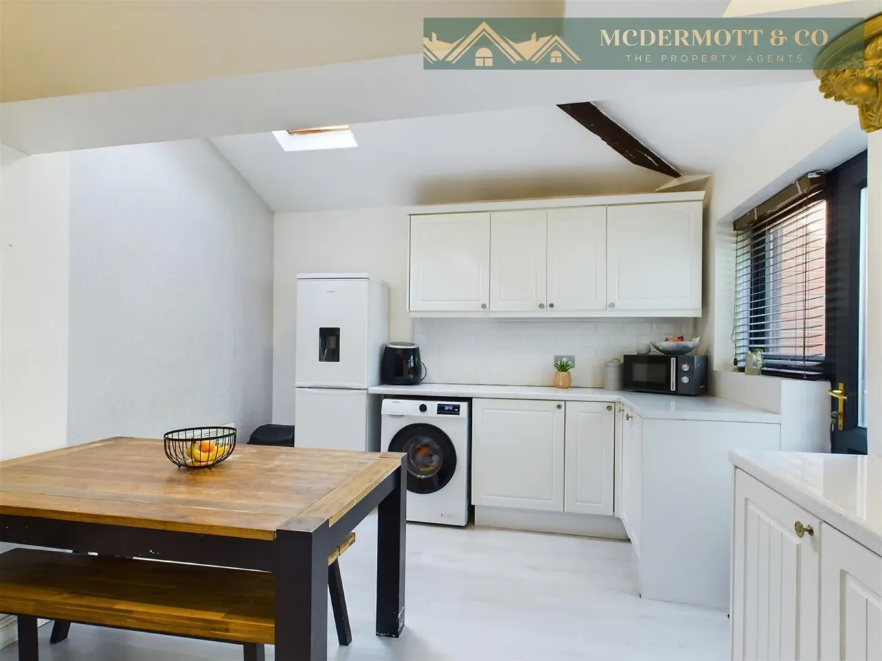 Silverstone Drive, Clayton Bridge, M40, photo 14