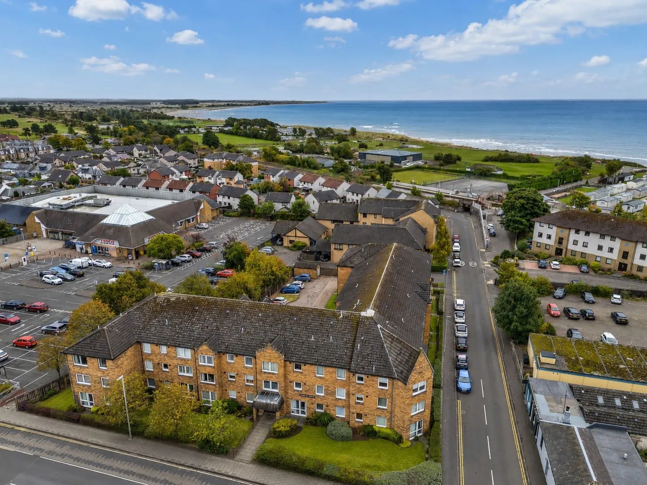 Hometay House, 2 High Street, Monifieth, DD5 4BN, photo 12