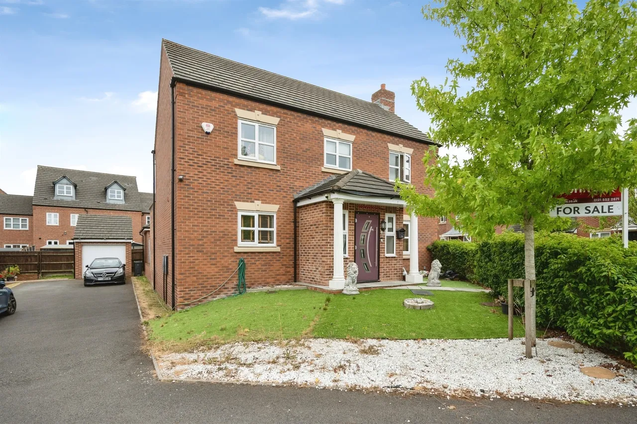 4 bed house for sale — Bhullar Way, OLDBURY
