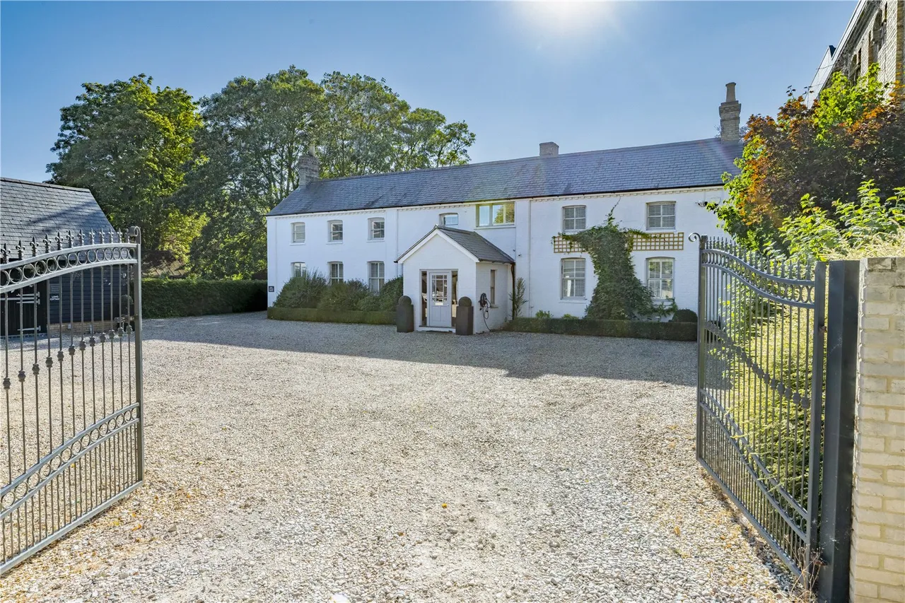 5 bed house for sale, Fordham Road, Newmarket