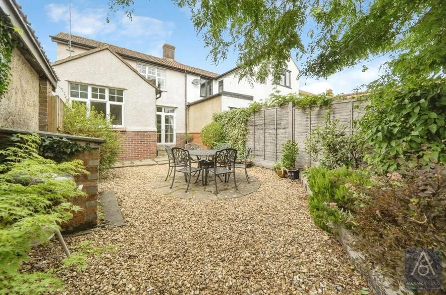 Gawcott Road, Buckingham, MK18, photo 12