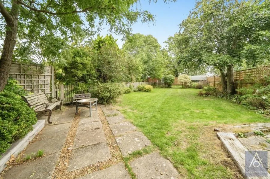 Gawcott Road, Buckingham, MK18, photo 21