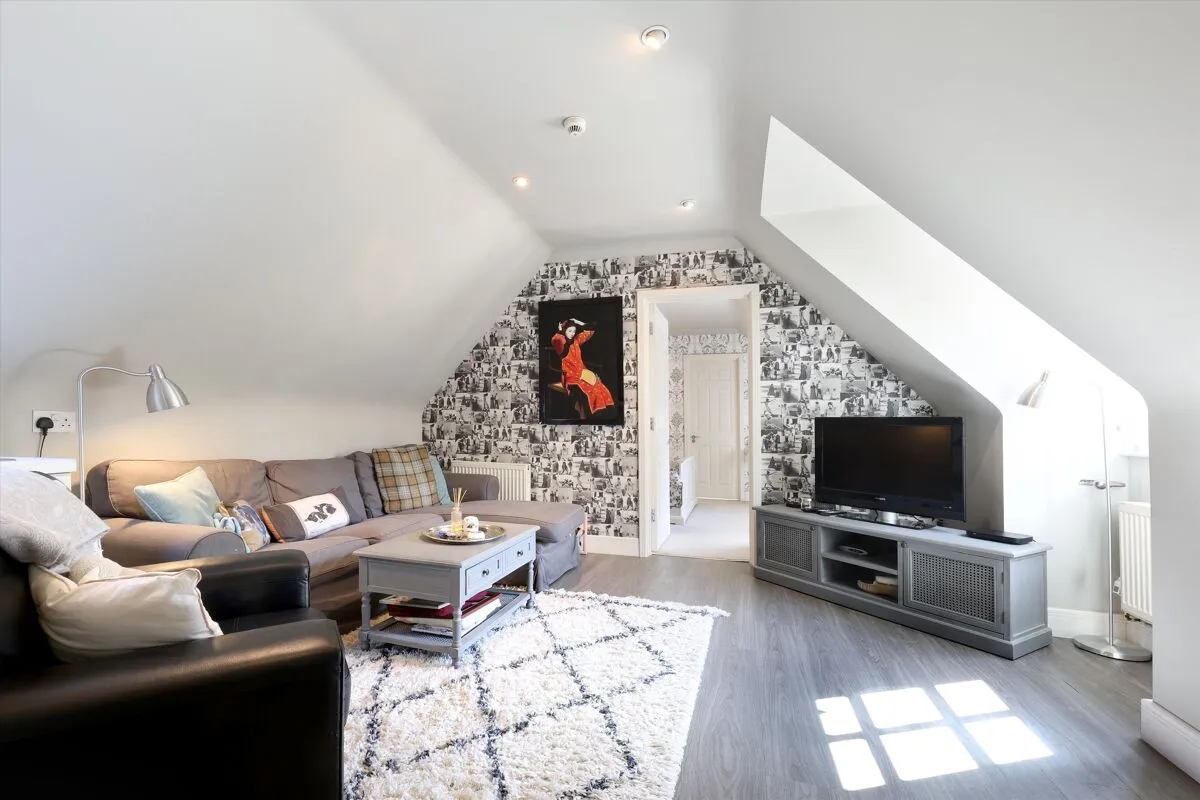 Abbots Drive, Virginia Water, GU25, photo 15