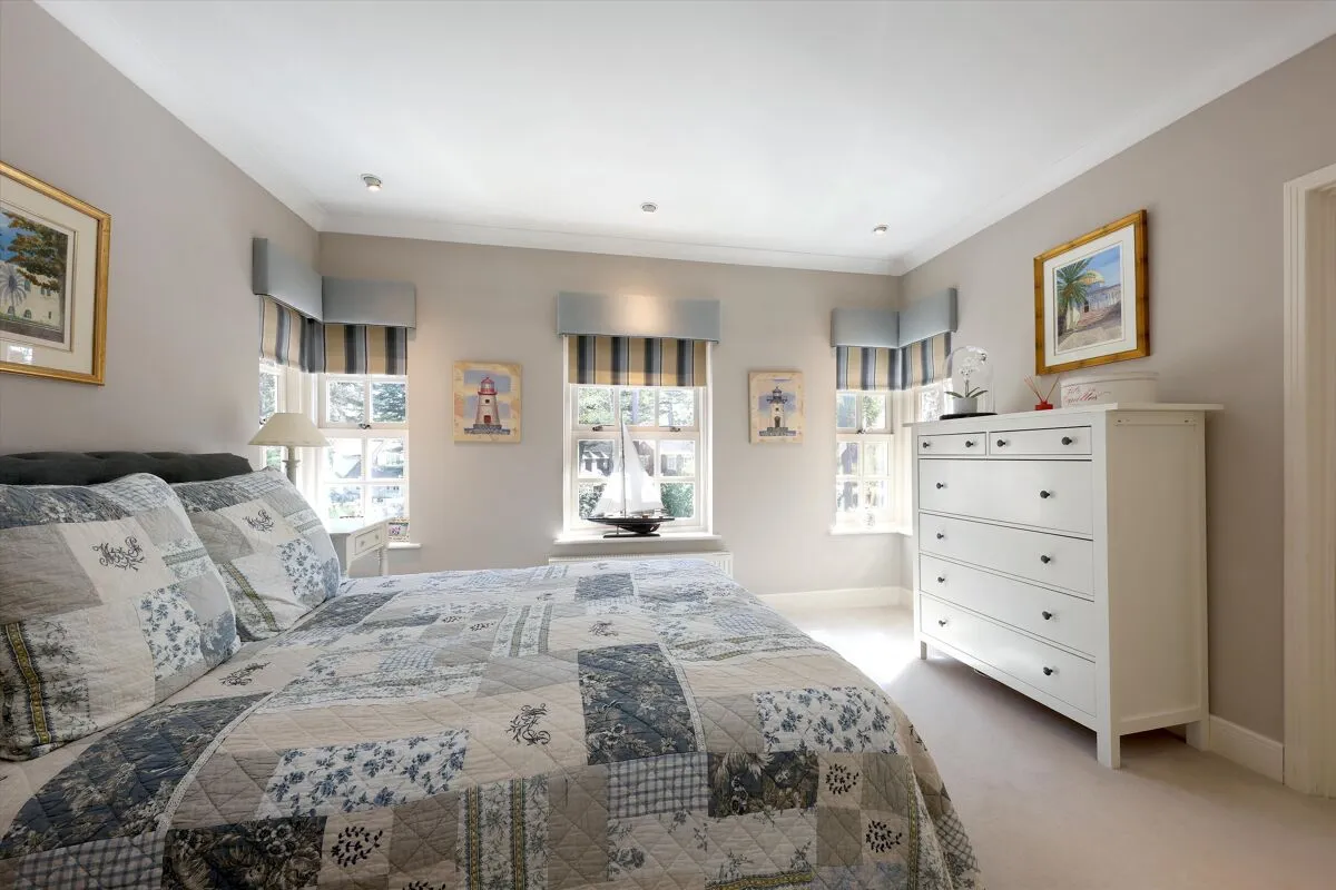 Abbots Drive, Virginia Water, GU25, photo 12