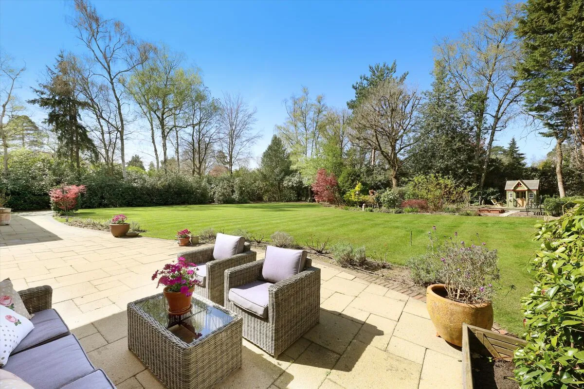 Abbots Drive, Virginia Water, GU25, photo 18