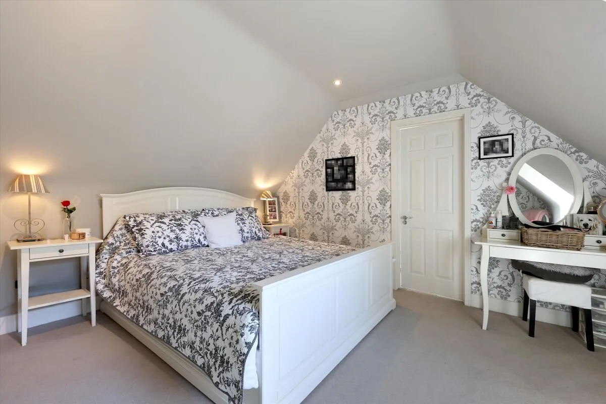 Abbots Drive, Virginia Water, GU25, photo 16