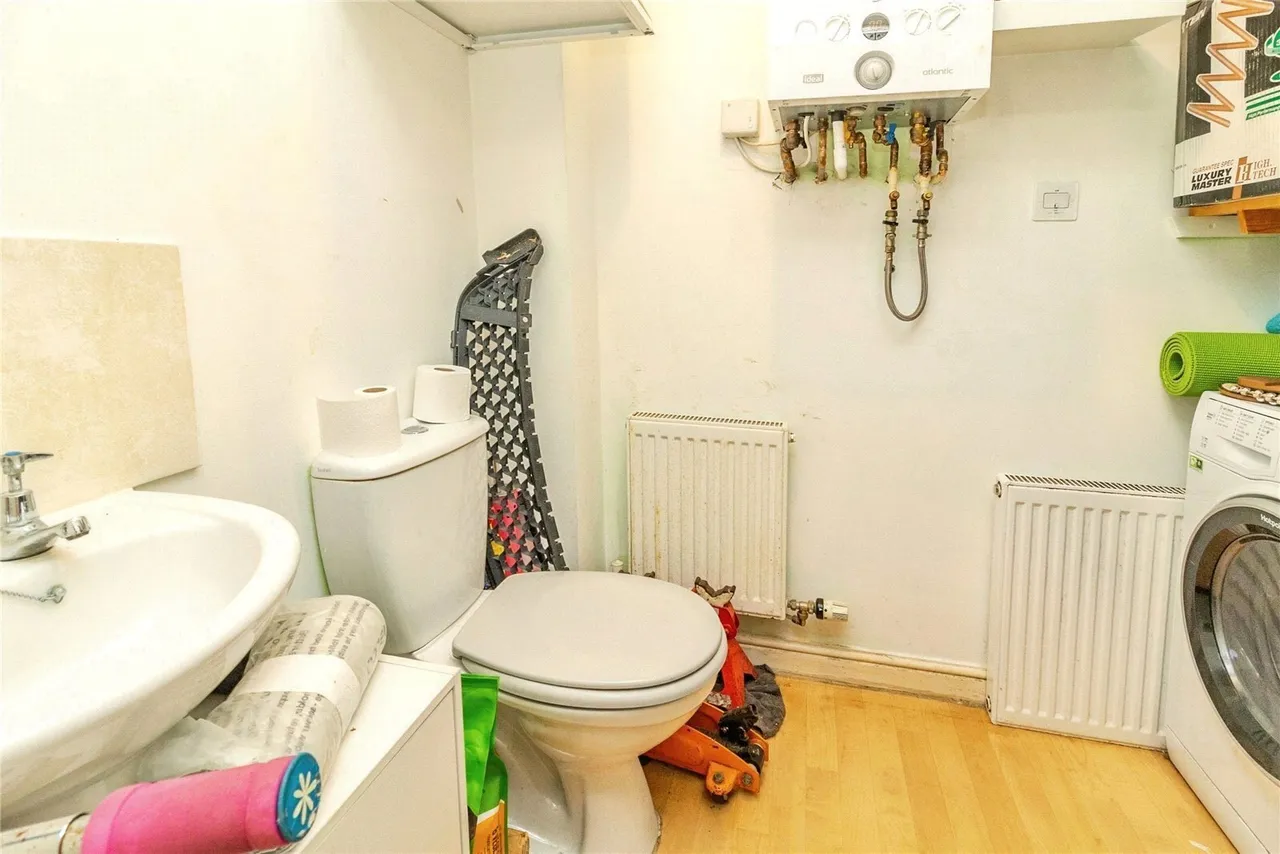 Warwick Avenue, Broughton, MK10, photo 9