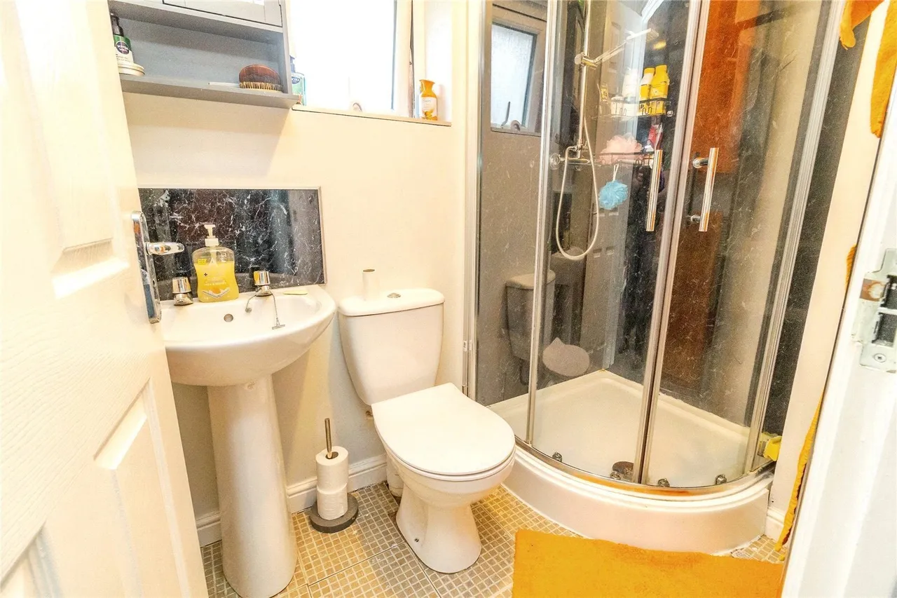Warwick Avenue, Broughton, MK10, photo 15