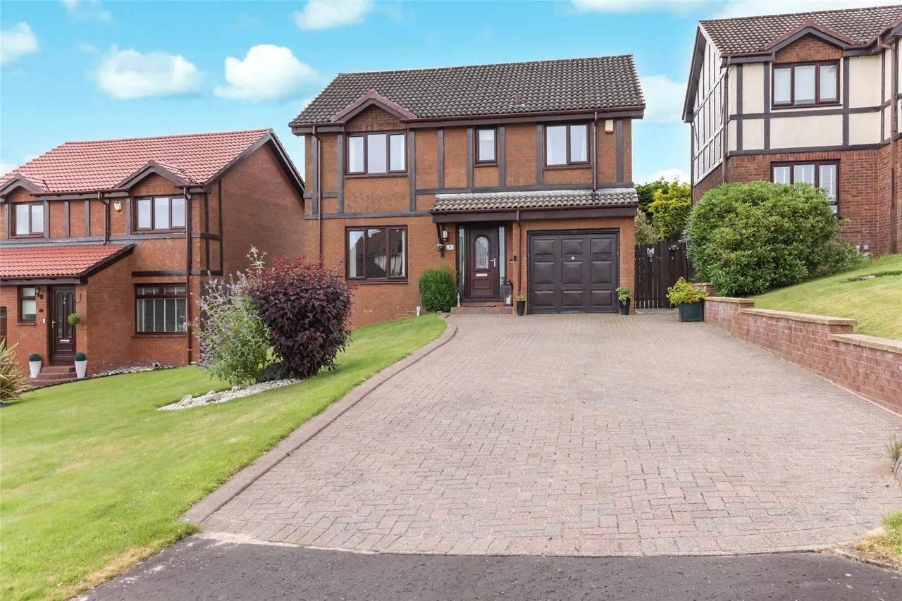 4 bed house for sale — Muirfield Road, Cumbernauld, Glasgow, North Lanarkshire, G68