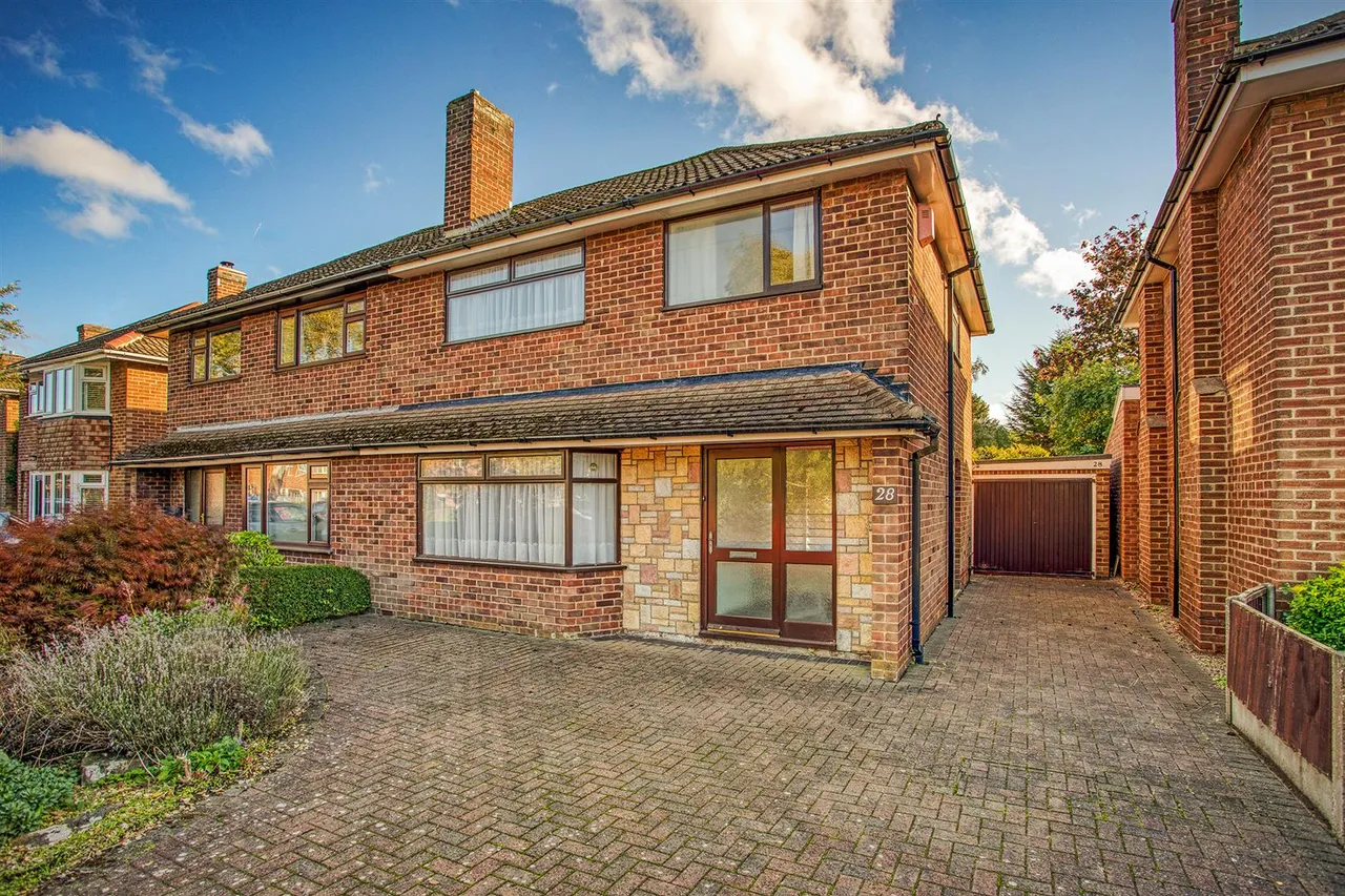 3 bed house to rent, Darwin Road, Mickleover