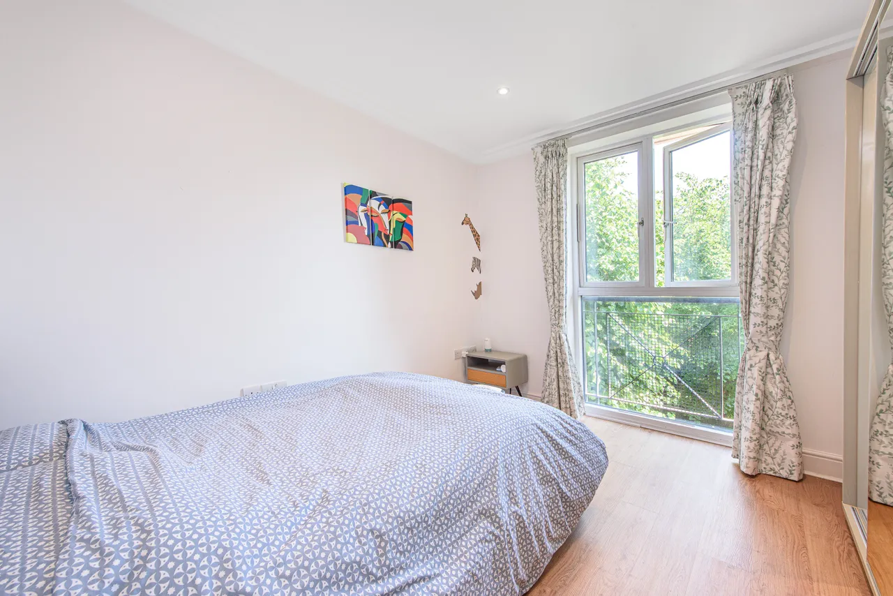 137 Westfield, 15 Kidderpore Avenue, London, photo 4