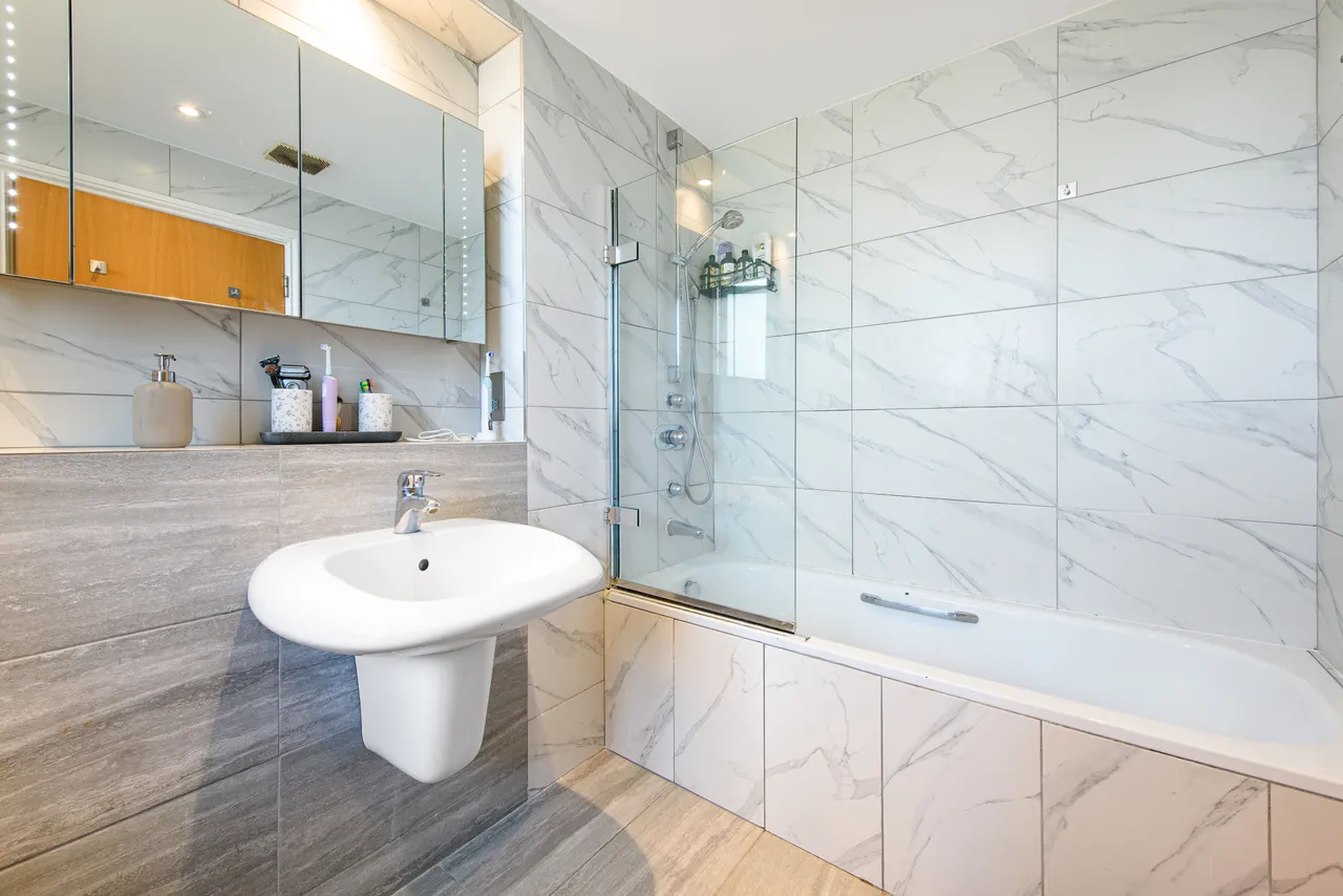 137 Westfield, 15 Kidderpore Avenue, London, photo 8