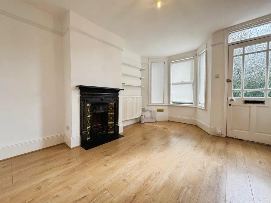 Pinions Road, High Wycombe, HP13, photo 5