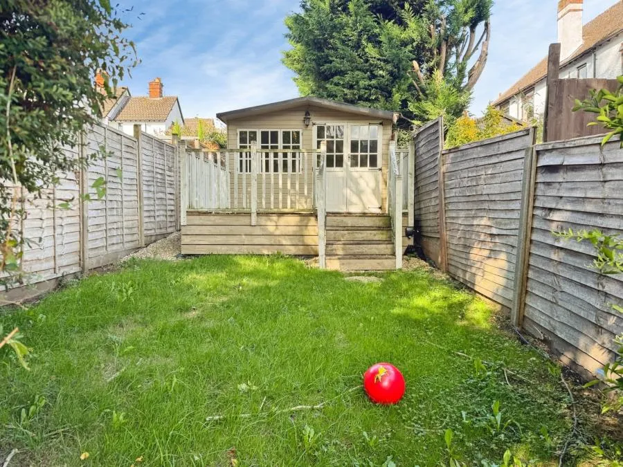 Pinions Road, High Wycombe, HP13, photo 4
