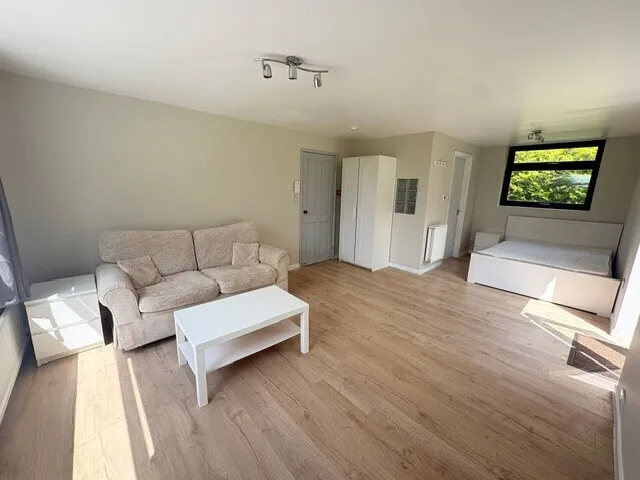 Hob Lane, CV8, photo 7