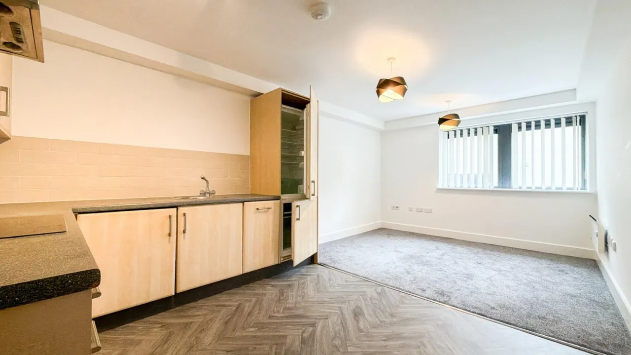 Charles Street, BS1, photo 4