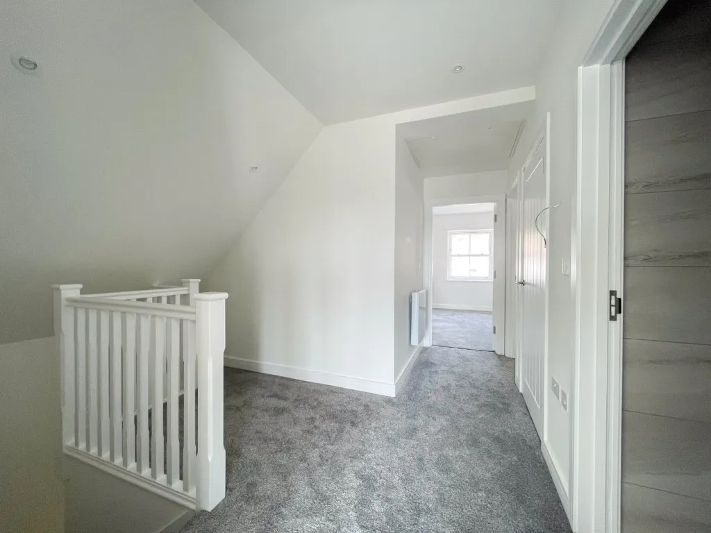 Old Road East, Gravesend, DA12, photo 11