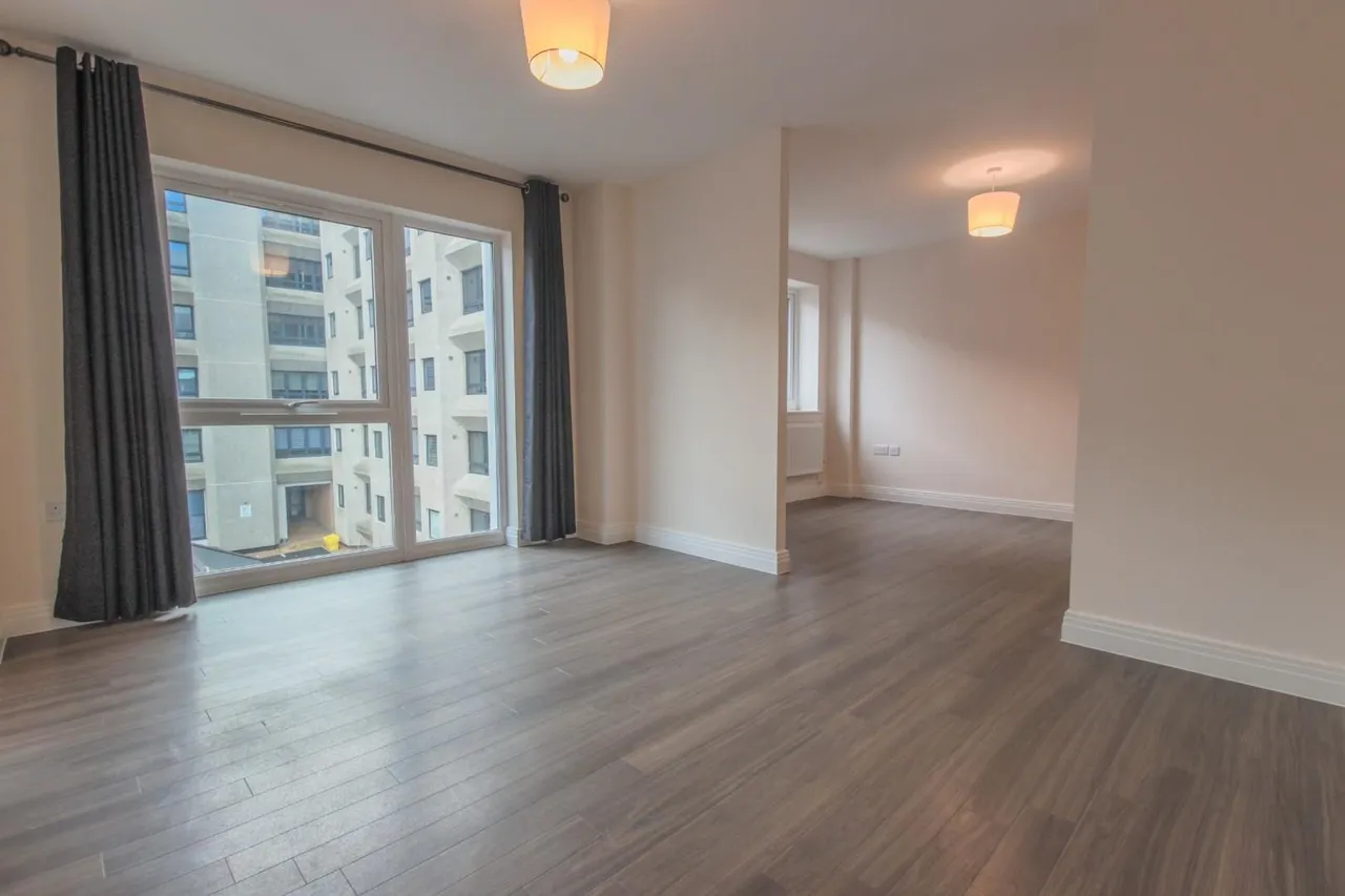 Skyline House Swingate, Stevenage, Herts SG1 1AX, photo 3