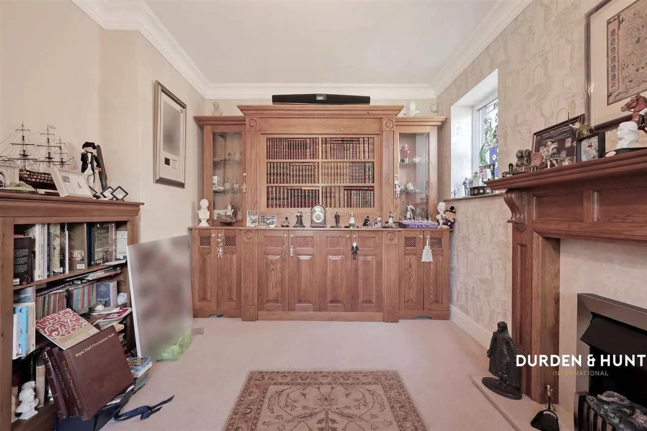 Nelwyn Avenue, Hornchurch, RM11, photo 8