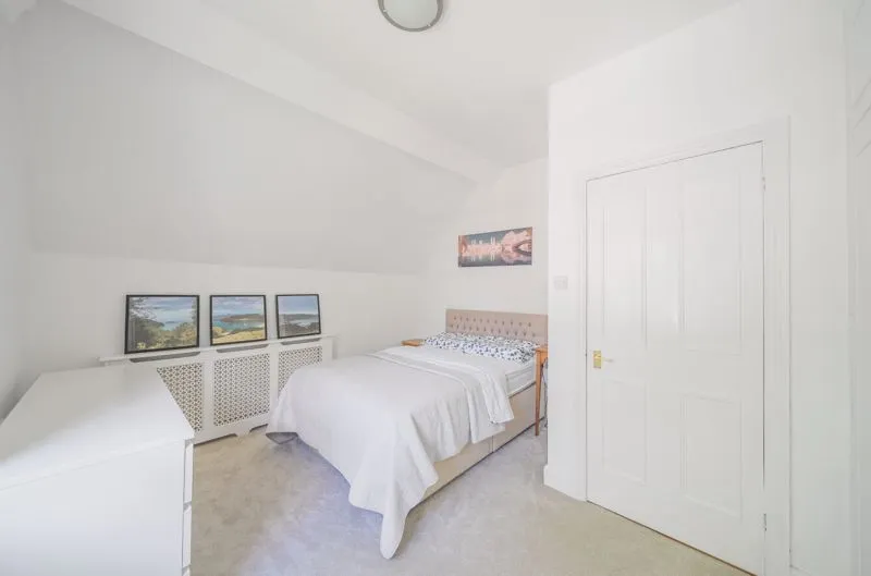 2 Russell Hill, Purley CR8 2JA, photo 8