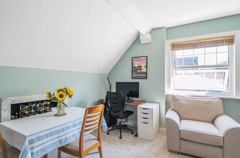 2 Russell Hill, Purley CR8 2JA, photo 3