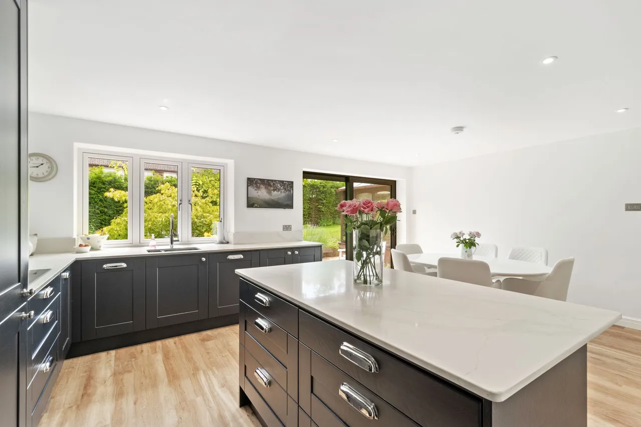 Chessington Close, Appleton, Warrington, Warrington, WA4 5HG, photo 3