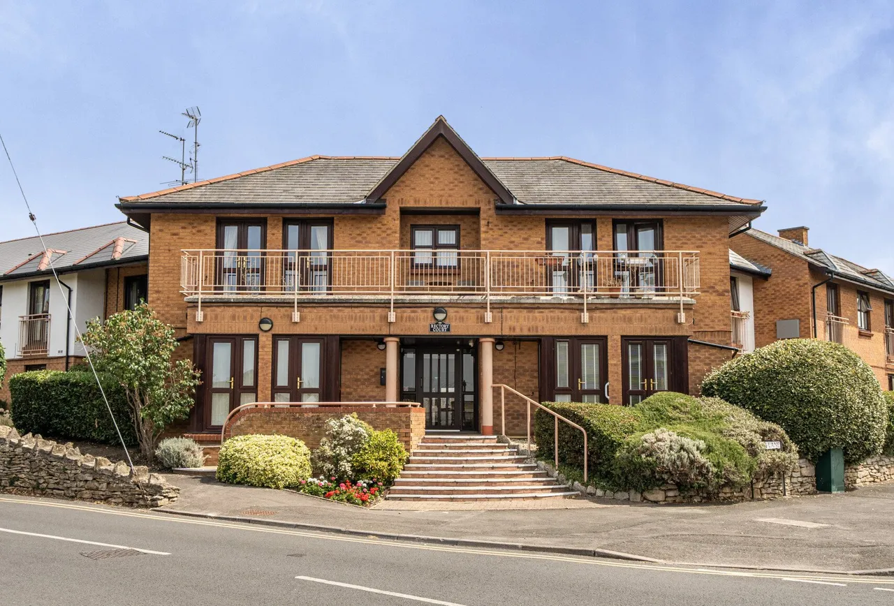 1 bed flat for sale — Rectory Court, Cheltenham, Churchfield, GL52 8LJ