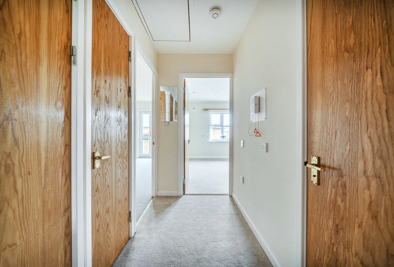 Rectory Court, Cheltenham, Churchfield, GL52 8LJ, photo 6
