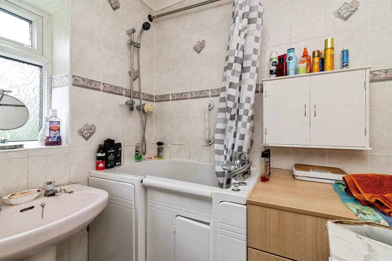 Landcroft Crescent, Nottingham, NG5, photo 10